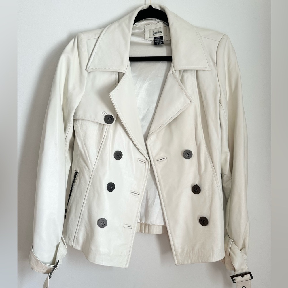 Neiman Marcus lamb skin white leather jacket coat size small